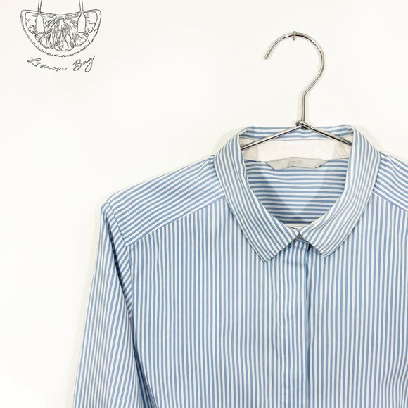 H&M / Fitted Office Button Down Shirt Collar / Blue White Stripes / Size S - Picture 5 of 6